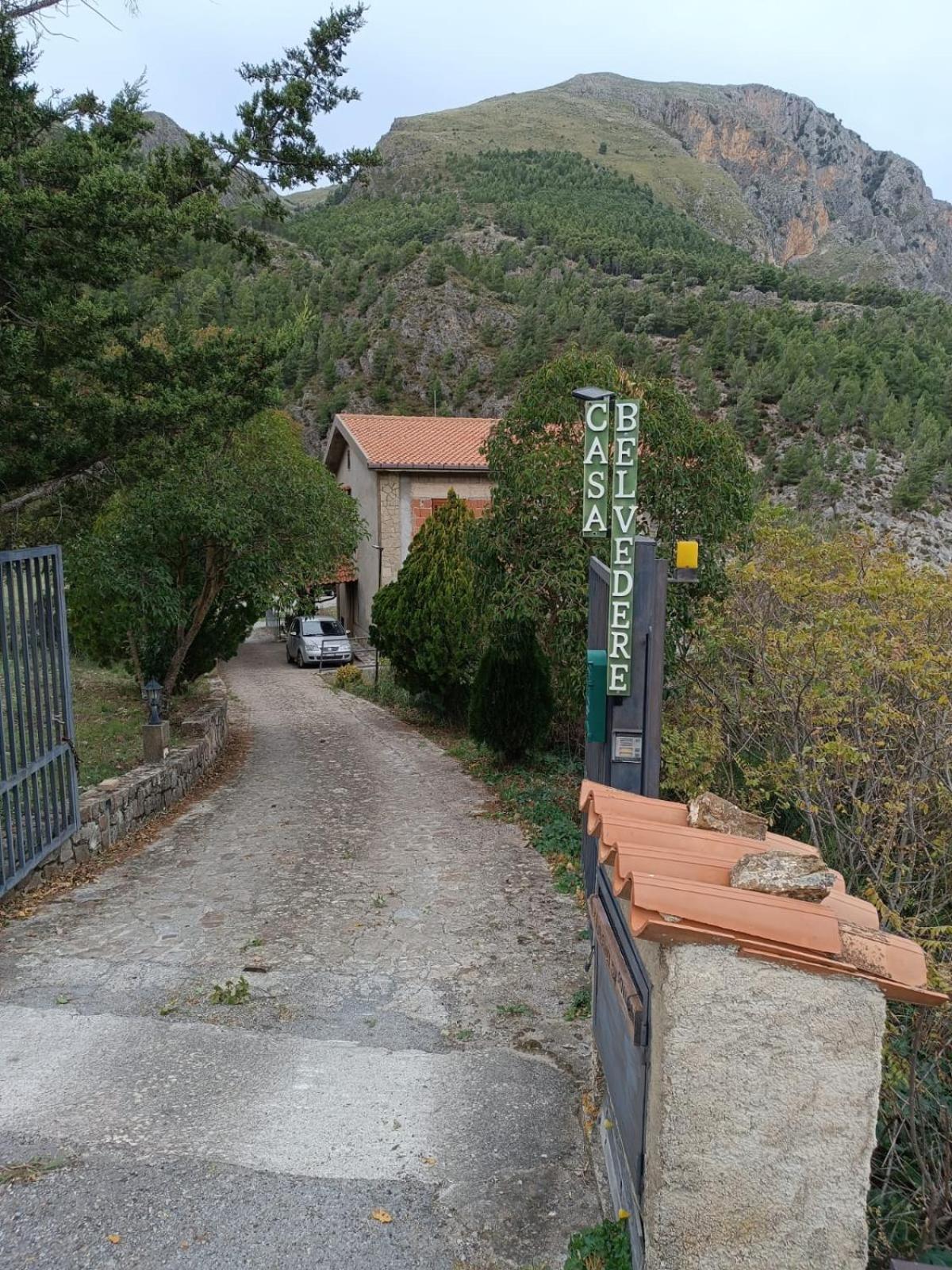 Casa Belvedere Isnello Buitenkant foto